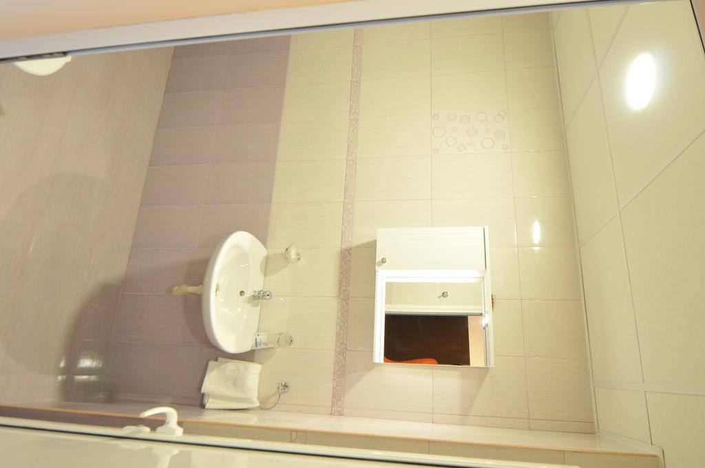 Diva Hotel Blagoevgrad Ruang foto