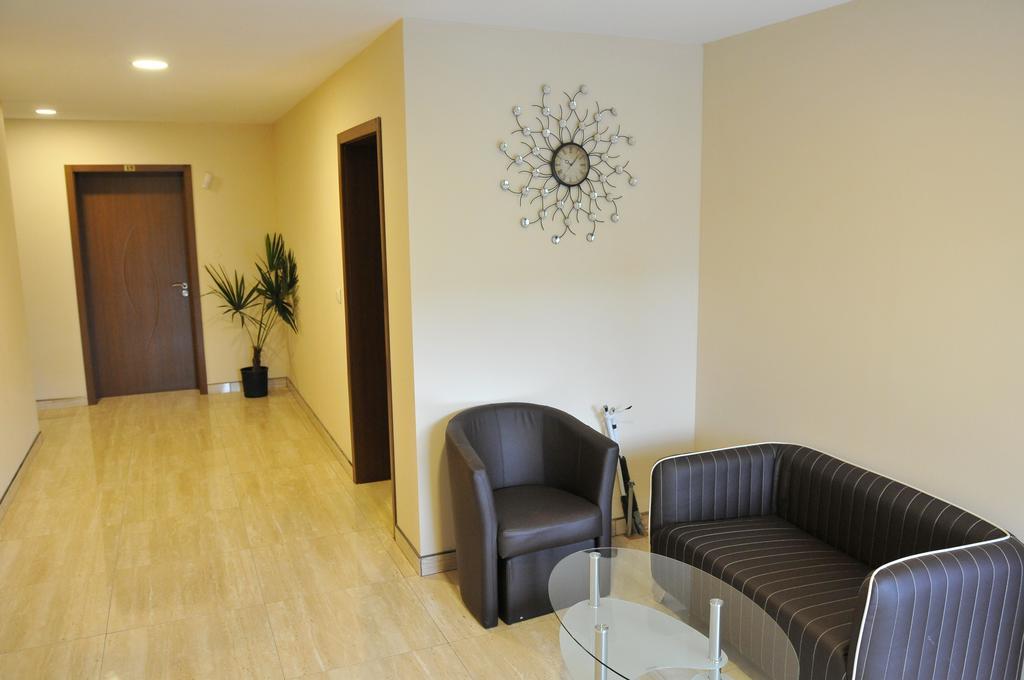 Diva Hotel Blagoevgrad Bagian luar foto