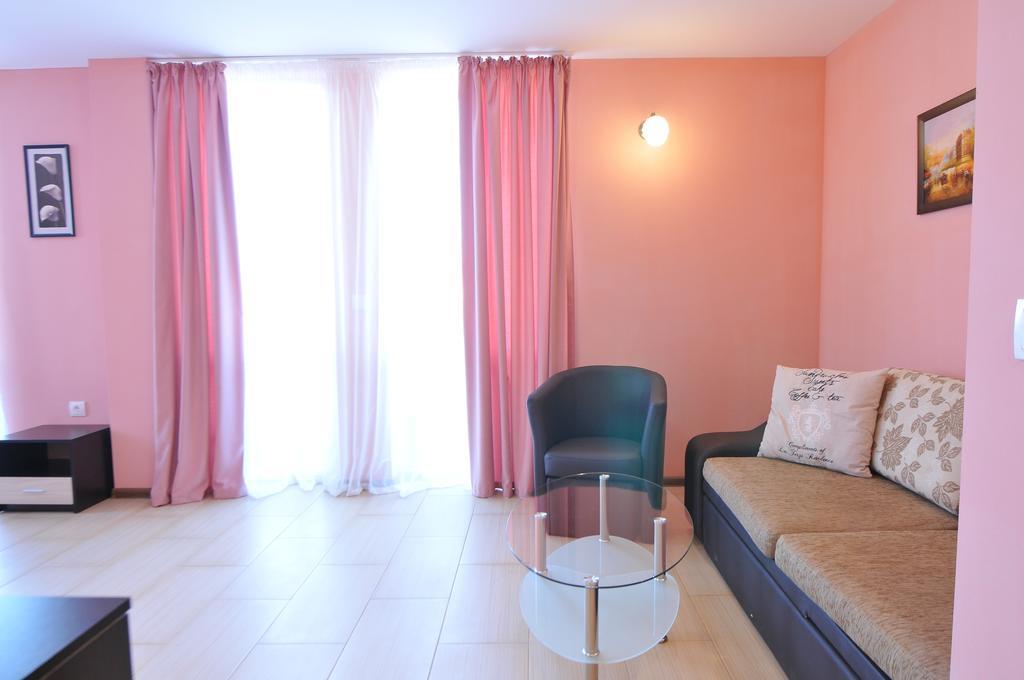 Diva Hotel Blagoevgrad Ruang foto