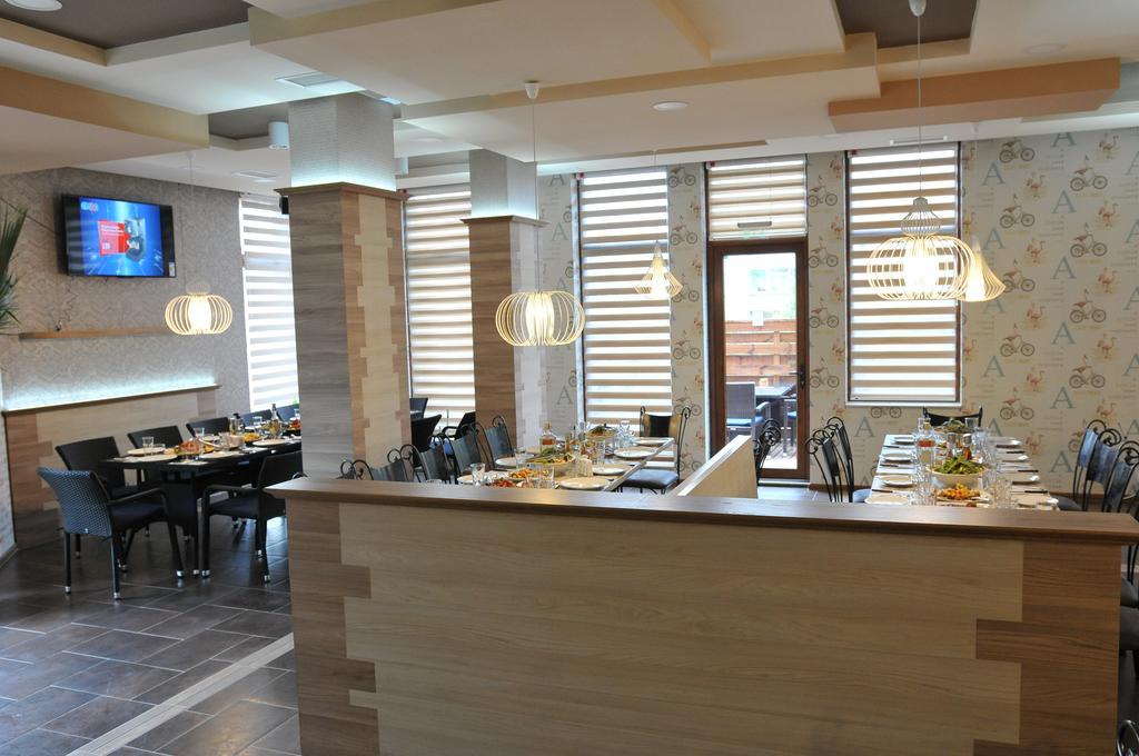 Diva Hotel Blagoevgrad Bagian luar foto